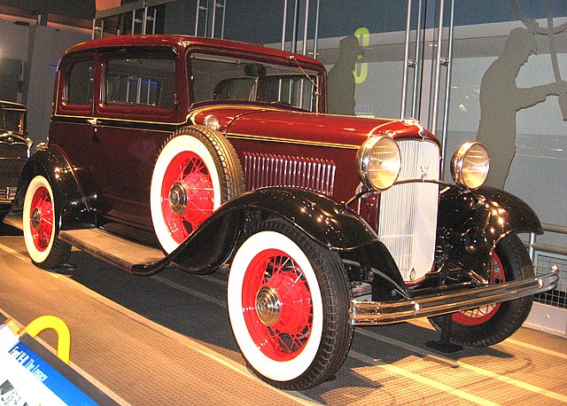 1932 ford v8 tudor