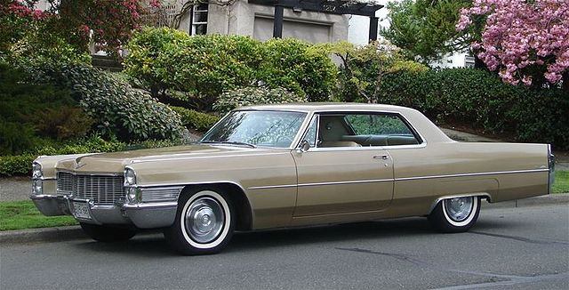 1965 cadillac coupe deville side