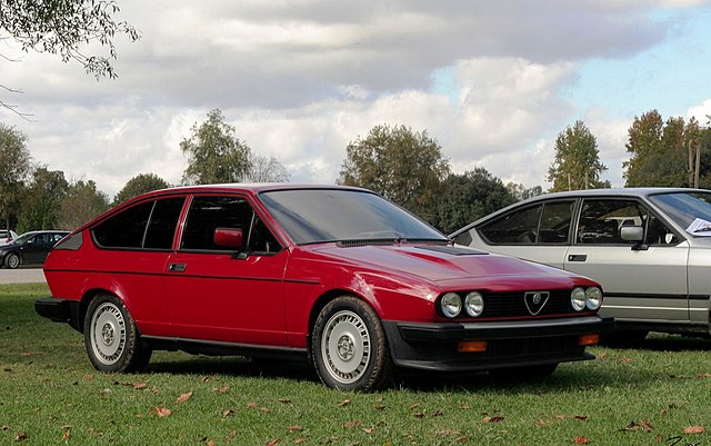 1981 alfa romeo gtv6 red