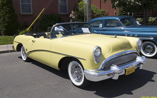 buick roadmaster skylark 1954 yellow