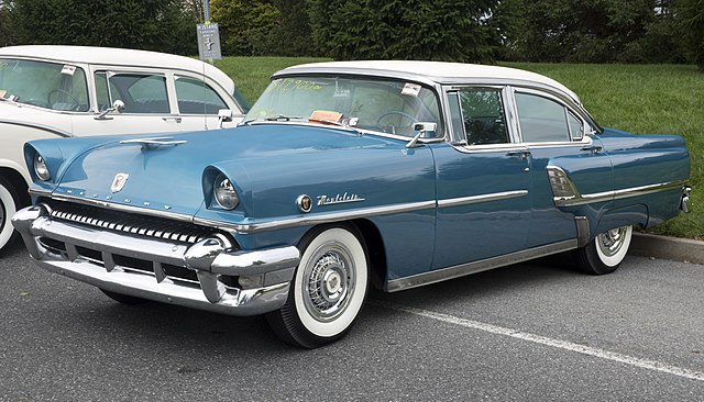 1955 mercury montclair 4 door sedan